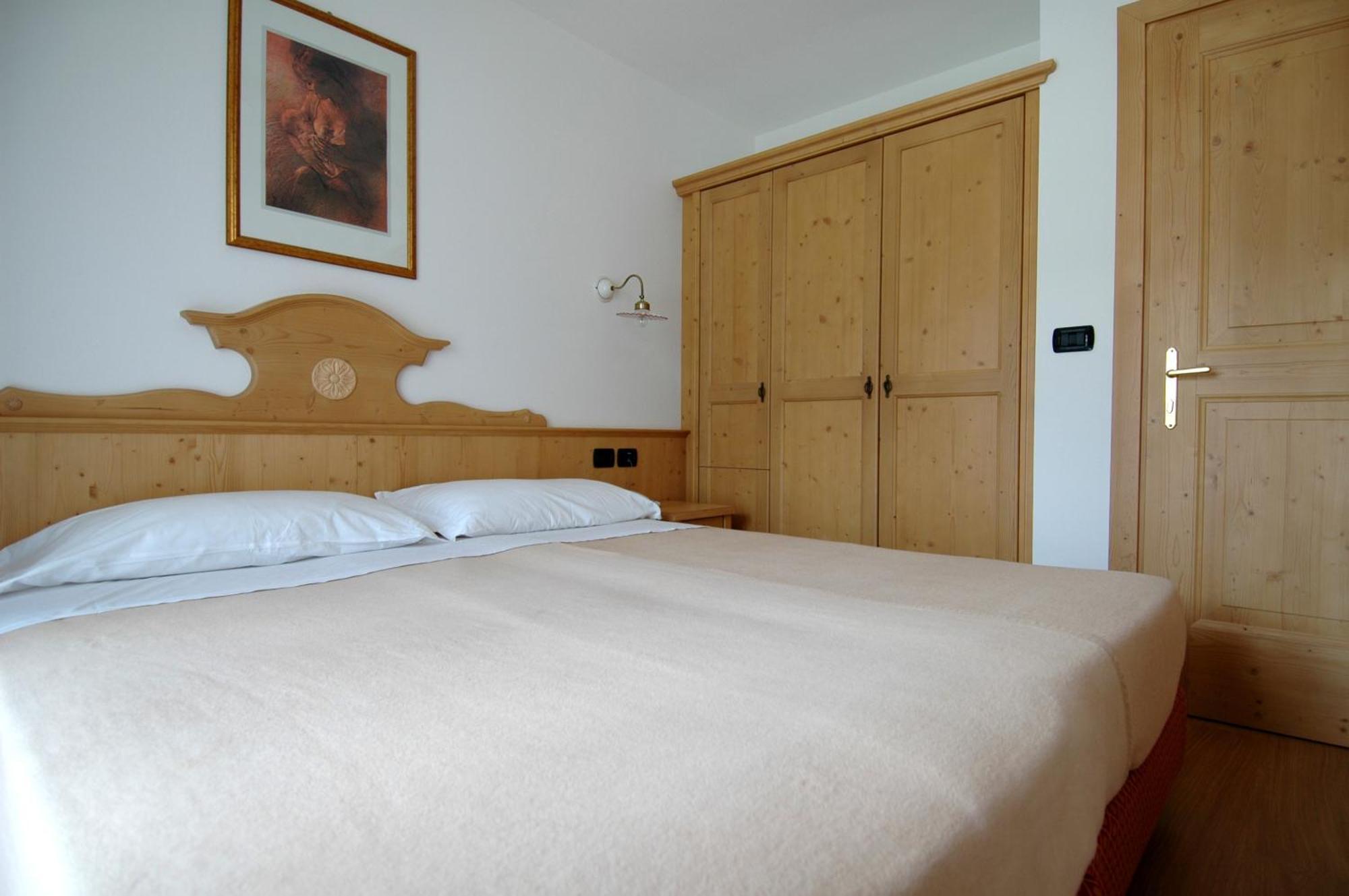 Residence Pez Gajard San Martino Di Castrozza Luaran gambar