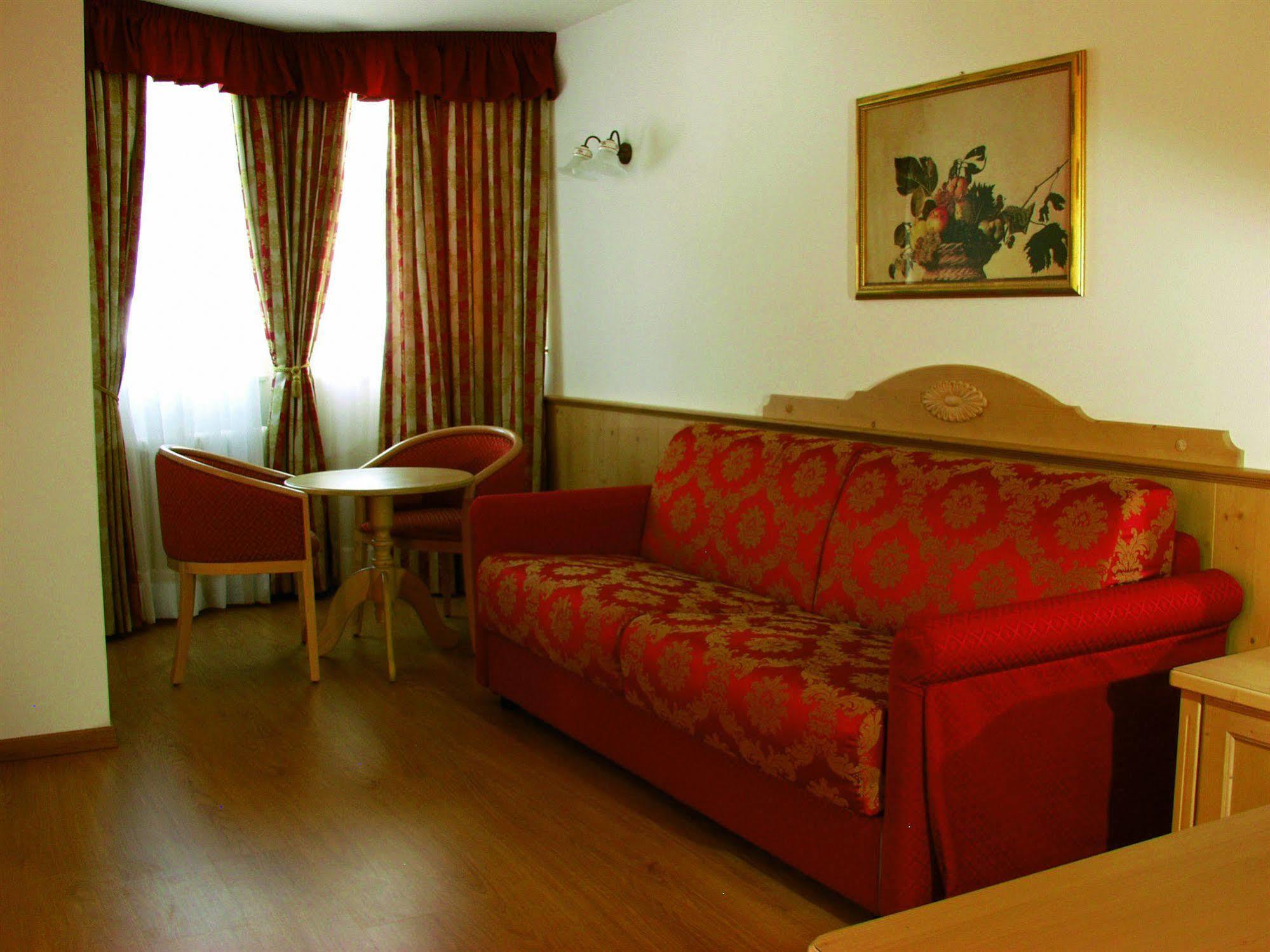 Residence Pez Gajard San Martino Di Castrozza Luaran gambar