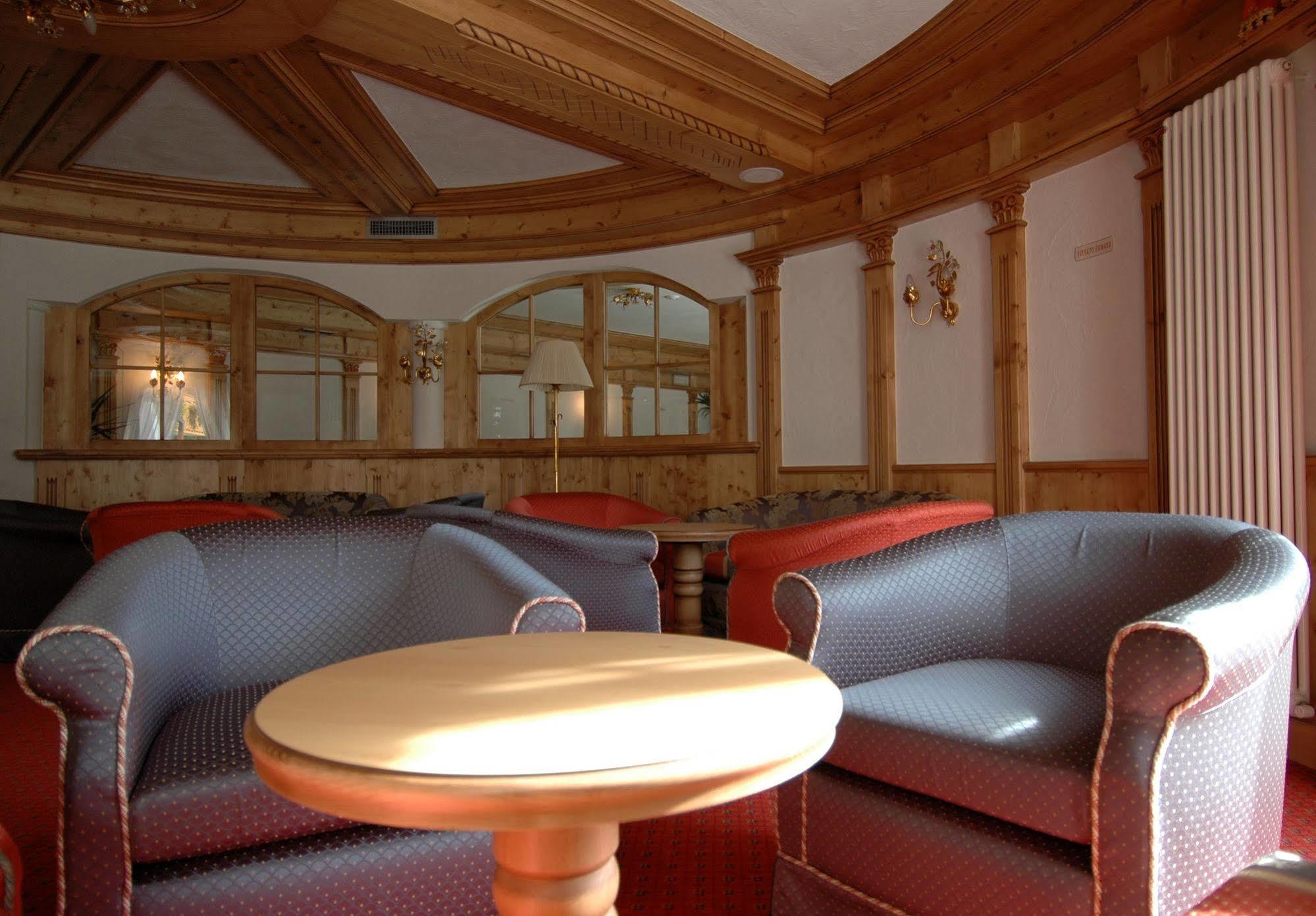 Residence Pez Gajard San Martino Di Castrozza Luaran gambar