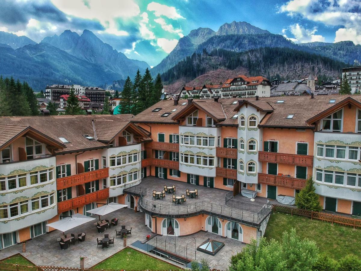 Residence Pez Gajard San Martino Di Castrozza Luaran gambar
