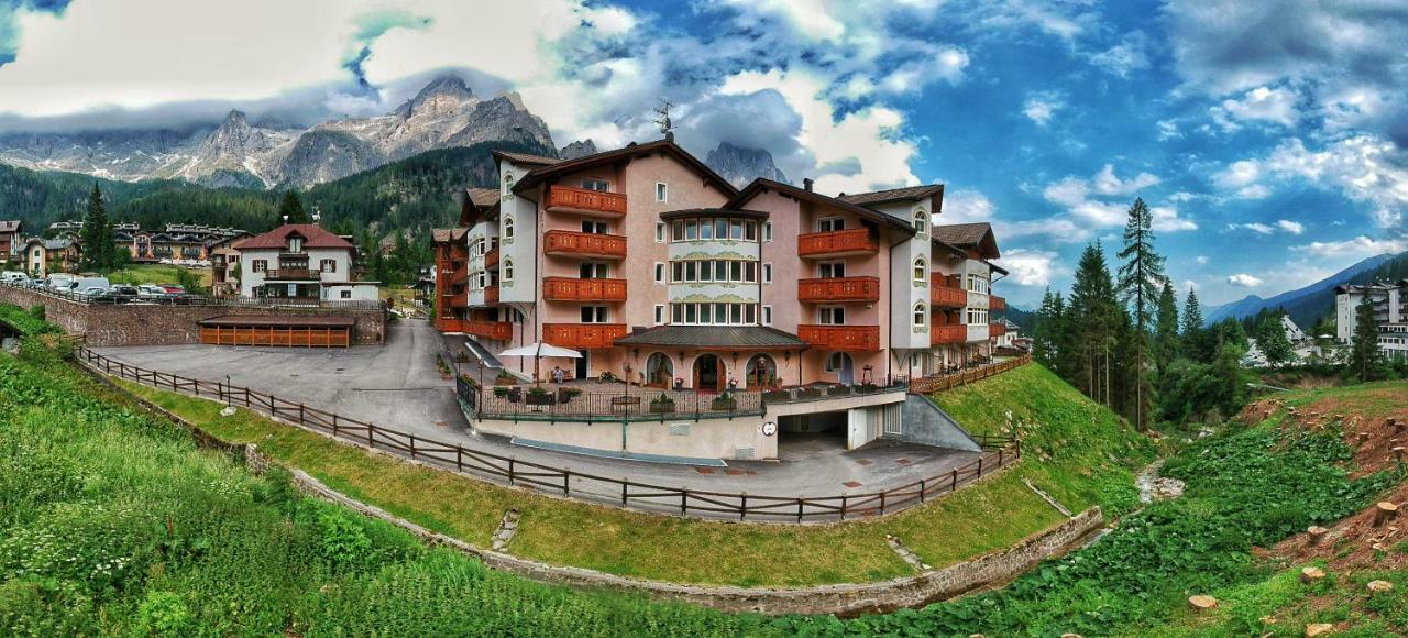 Residence Pez Gajard San Martino Di Castrozza Luaran gambar